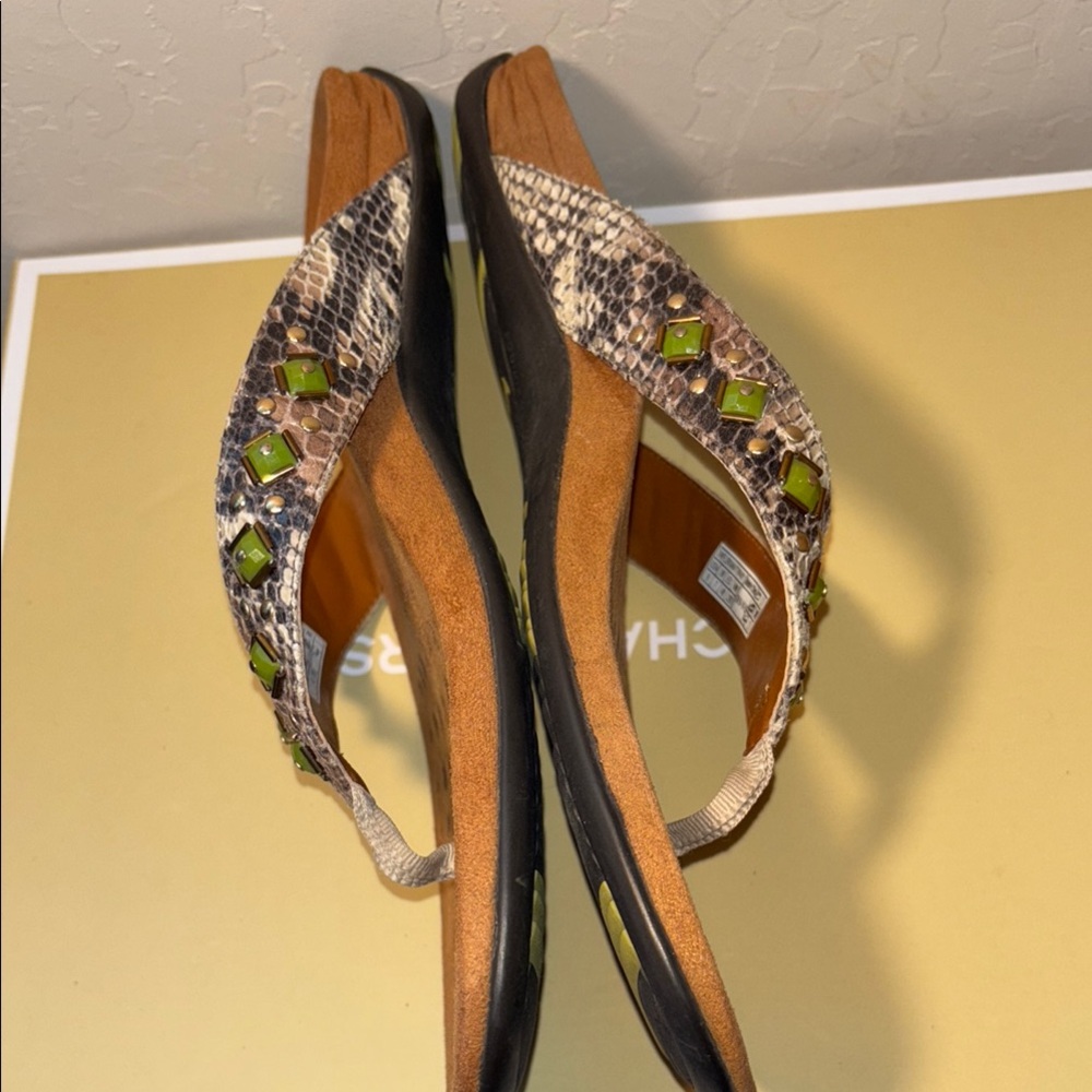 Vionic Studded Snake Print Sandals size 9 - Picture 5 of 8